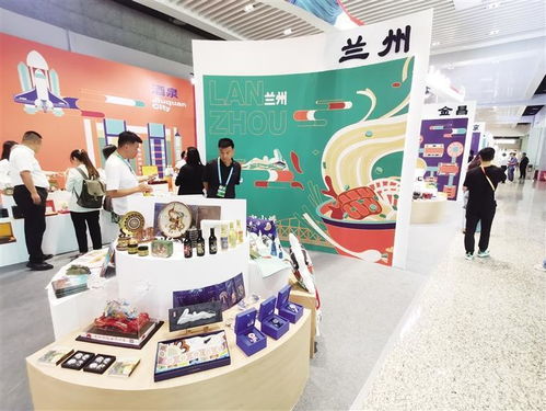 文創(chuàng)產(chǎn)品與文旅裝備展銷 蘭州展館與蘭州新區(qū)展館風(fēng)采盡顯，影視美術(shù)道具置景引關(guān)注
